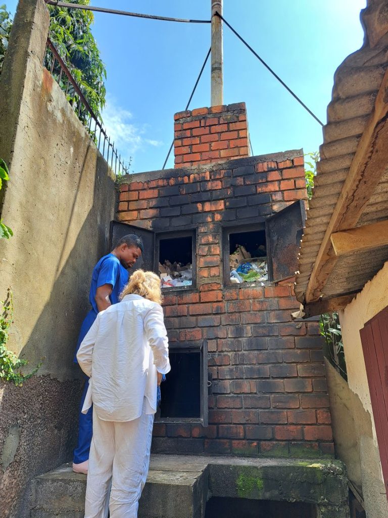 Área de residuos en Leboudi