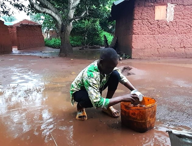 El acceso al agua potable es esencial